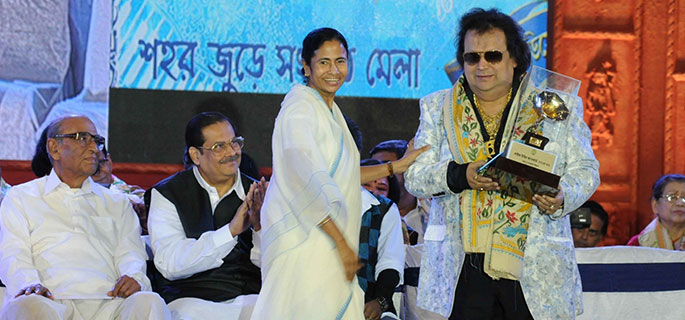 Bappi Lahiri, Kumar Sanu get lifetime achievement awards from Bengal
